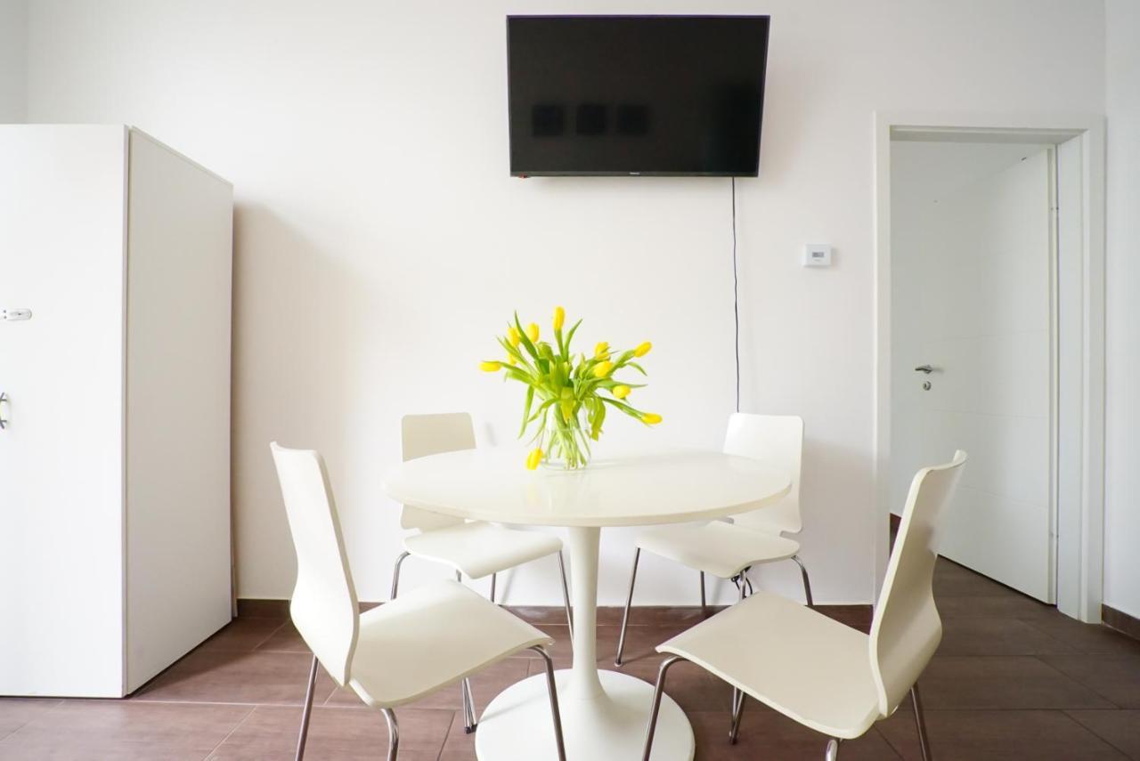 Wonderful Big Apartment Near Yppen Market Відень Екстер'єр фото